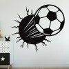 Fodbold igennem væggen wallsticker