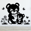wallsticker af 2 bjørne med blomster, græs og sommerfugle omkring dem. Flot wallstickers til børneværelset