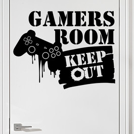 Gamer wallsticker med teksten "Games room keep out" og konsol kontroller. Sej wallstickers til børneværelset